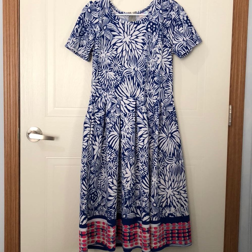 LuLaRoe Amelia size Large Unicorn!! 🦄